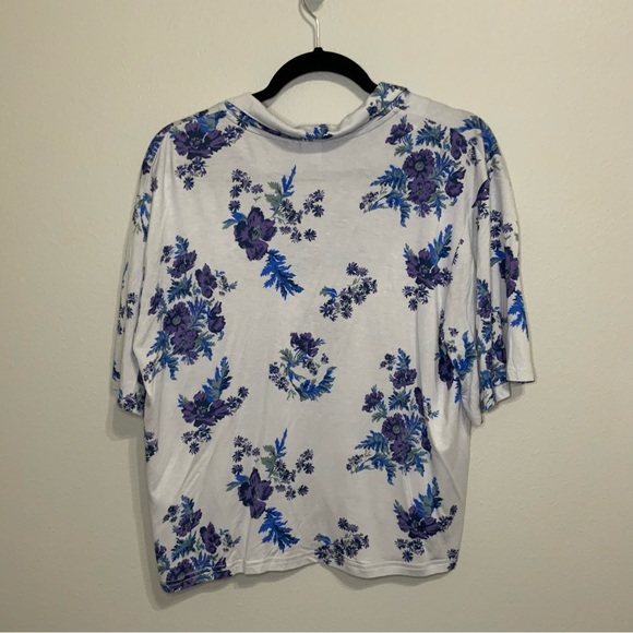 BP Floral Oversize Button-up Shirt Blue Purple Short Sleeve NWT Size Small - Picture 2 of 6